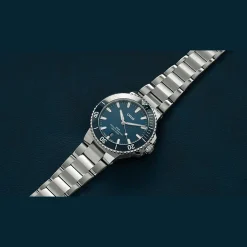 Aquis Date 41,5mm